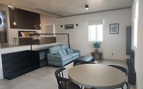 No 60, 3Rd Floor, Centrally Located, Fully Equipped Studio Apt